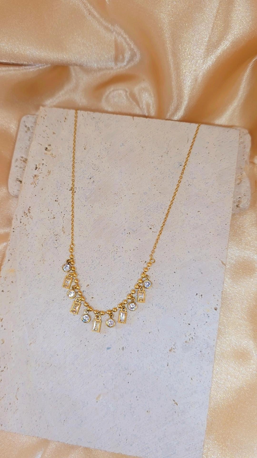 Collier LUCIO