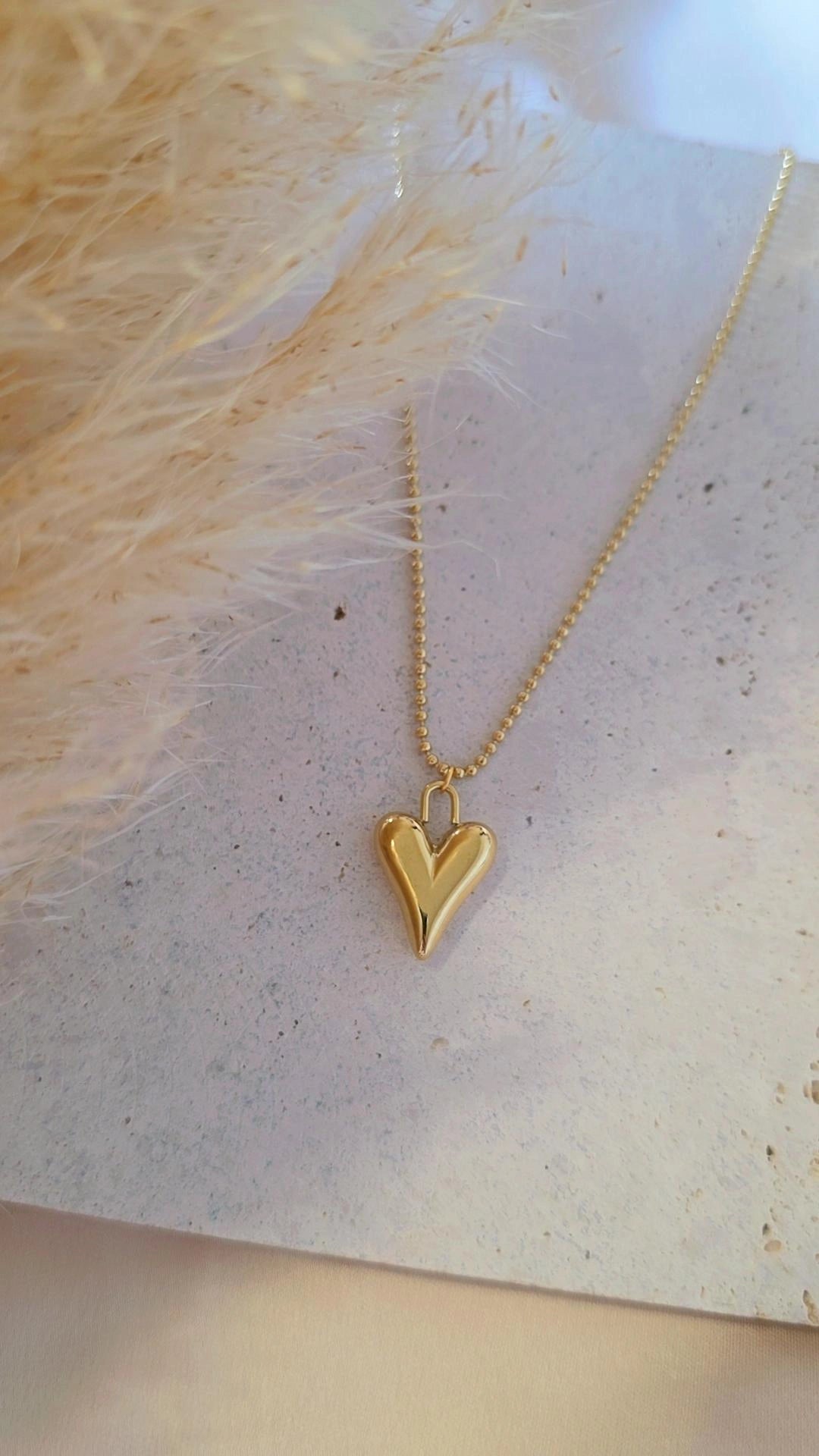 Collier BRETT